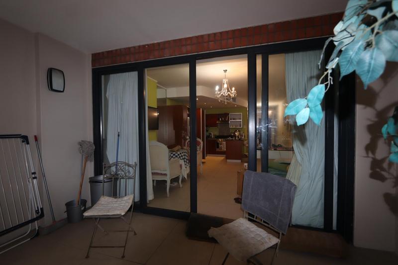 To Let 1 Bedroom Property for Rent in De Waterkant Western Cape